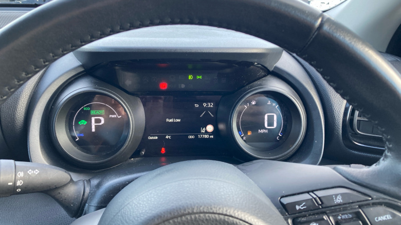 Toyota Yaris 1.5 Hybrid Design 5dr CVT Hybrid Hatchback